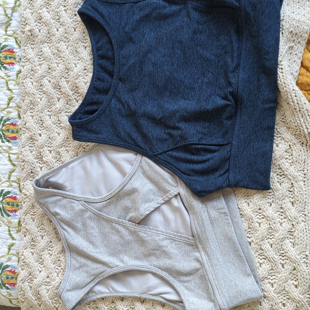 2-set Joylab Target Sports Bras (size L)